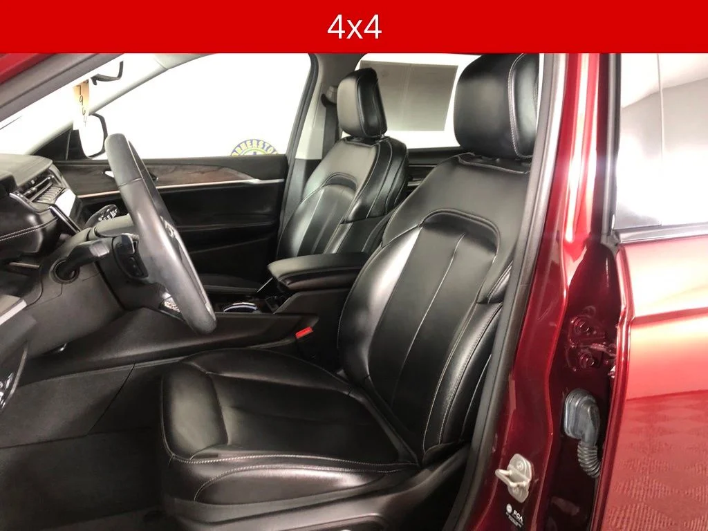 Used 2023 Red Jeep Limited image 11