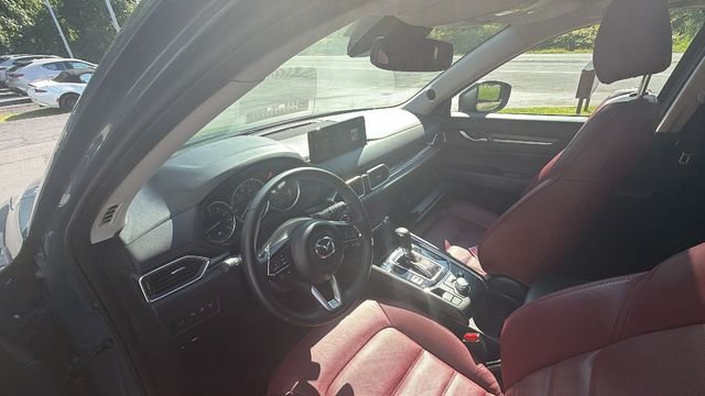 Certified Used 2025 Gray Mazda 2.5 S Carbon Edition image 17