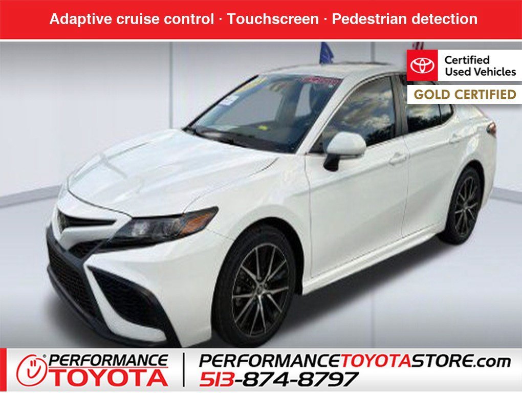 Certified Used 2024 Ice Cap Toyota SE image 1