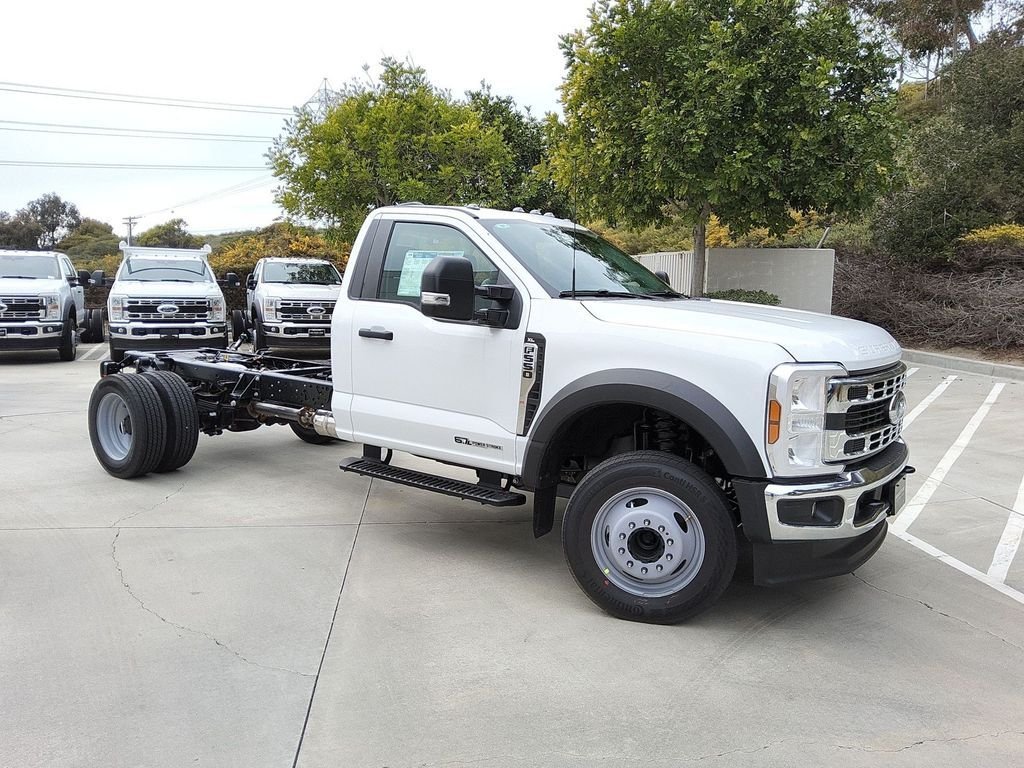 2025 Ford F-550 Super Duty Chassis Cab XL - Photo 18