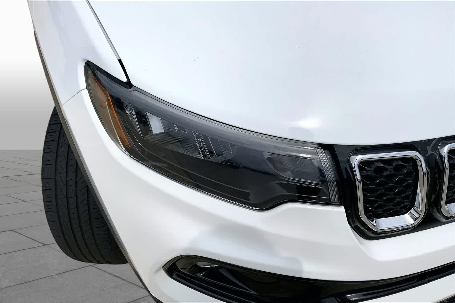 Used 2023 Bright White Clearcoat Jeep Limited image 26