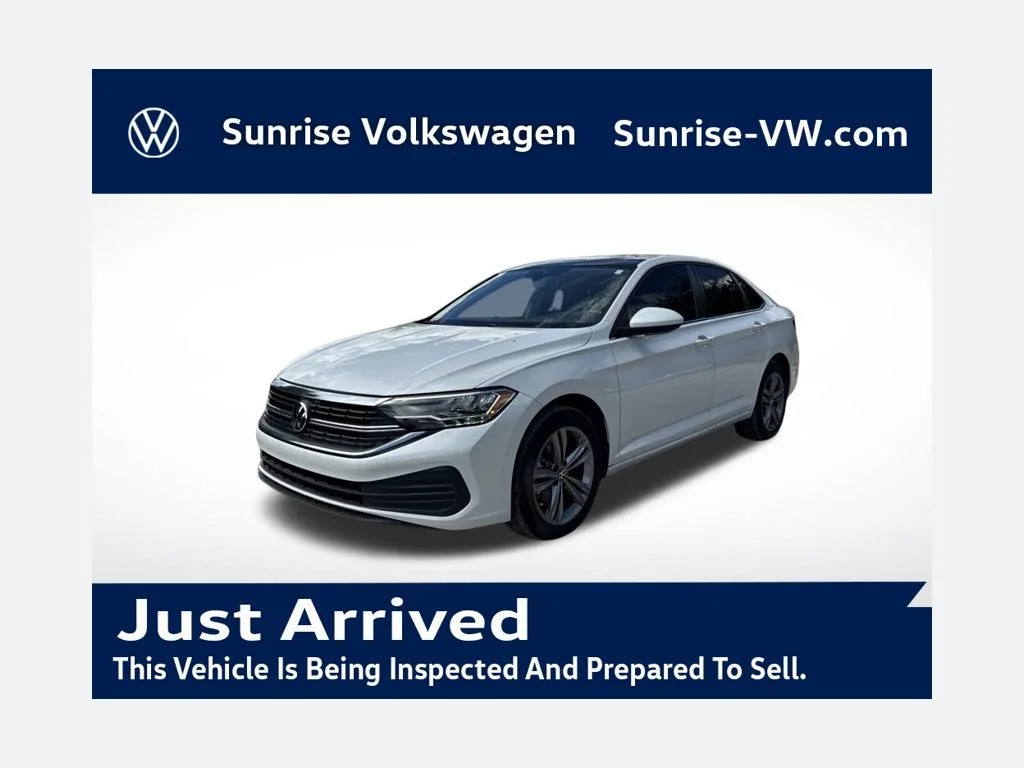 Used 2024 White Volkswagen 1.5T SE image 1