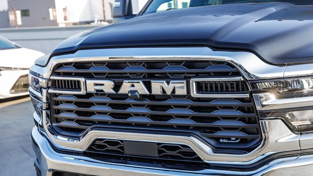 New 2026 Diamond Black Ram Tradesman image 6