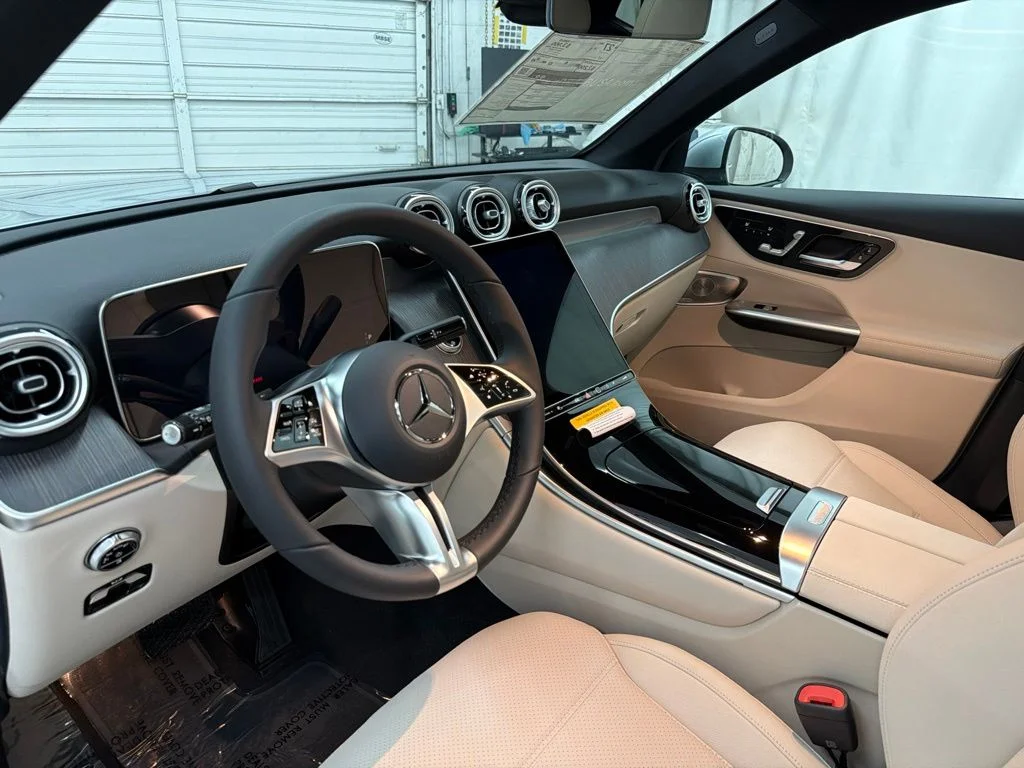 New 2027 Silver Mercedes-Benz GLC 300 image 13