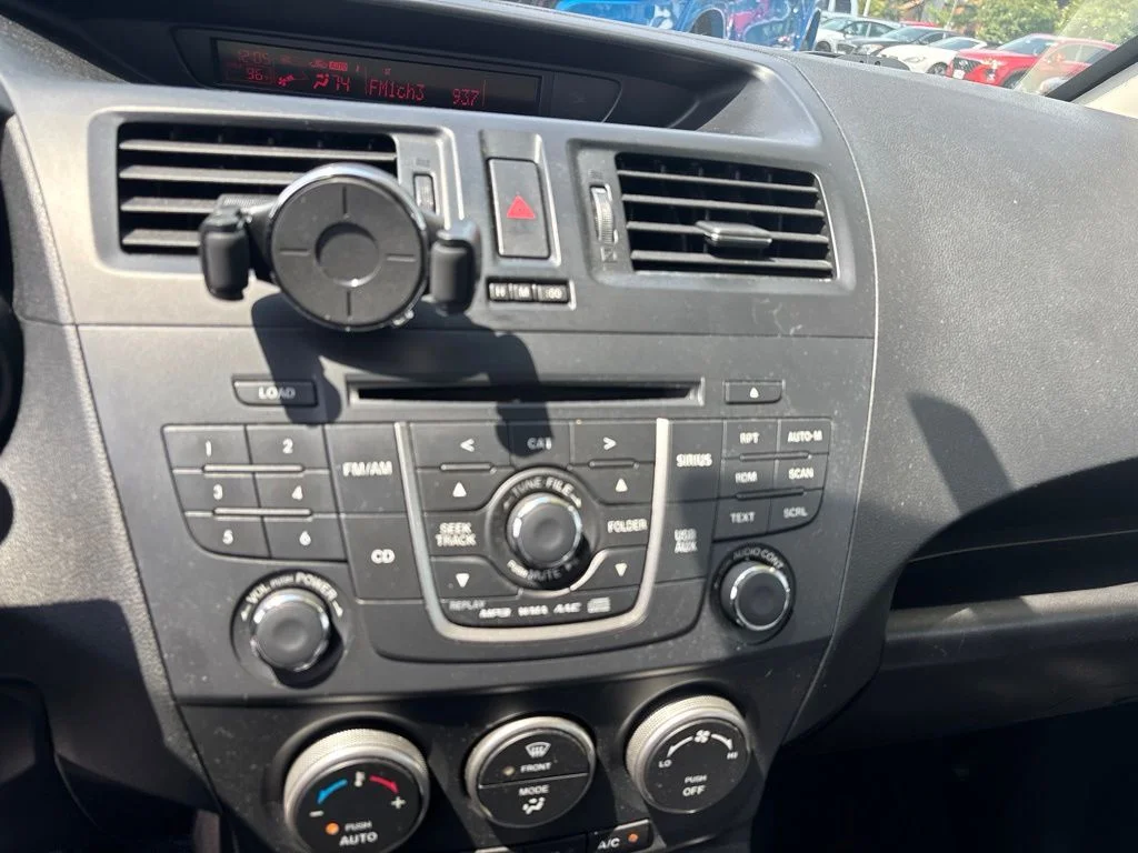 Used 2014 Red Mazda Sport image 22