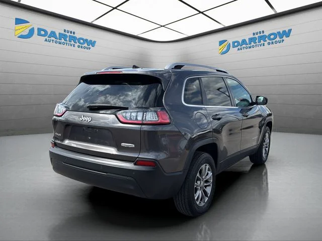 Used 2019 Gray Jeep Latitude Plus image 5