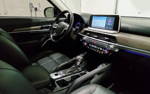 Used 2022 Black Kia SX image 15