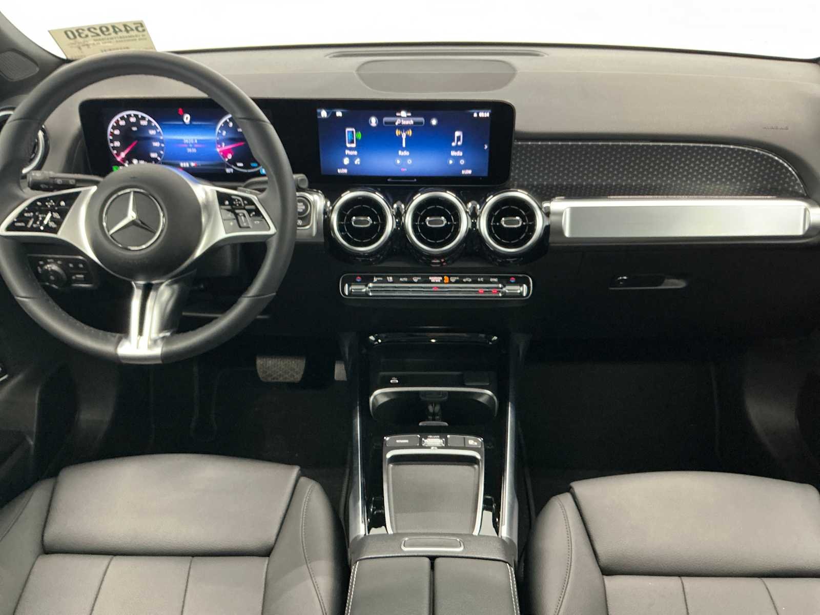 Certified Used 2026 Polar White Mercedes-Benz GLB 250 image 22