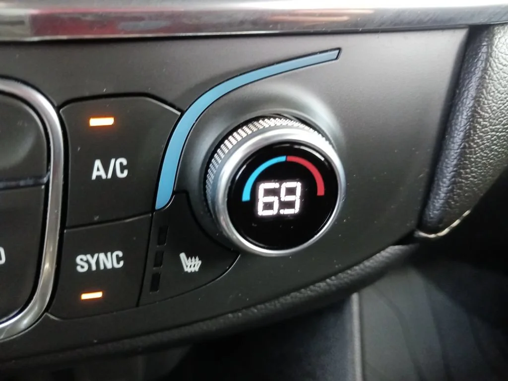 Used 2023 Mosaic Black Metallic Chevrolet LT Leather image 25