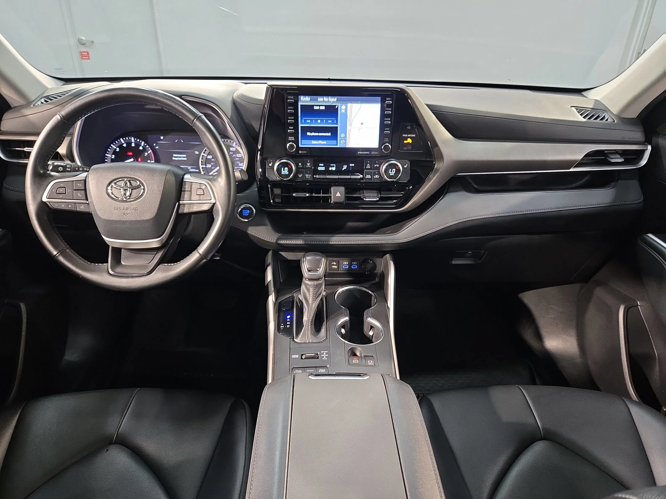 Used 2022 Celestial Silver Metallic Toyota XLE image 10