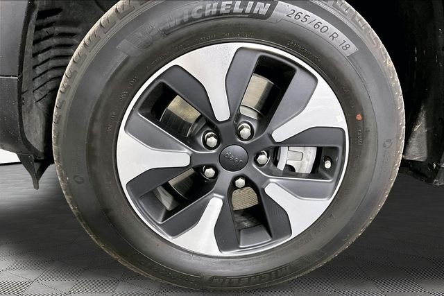 Used 2022 Black Jeep 4xe image 29
