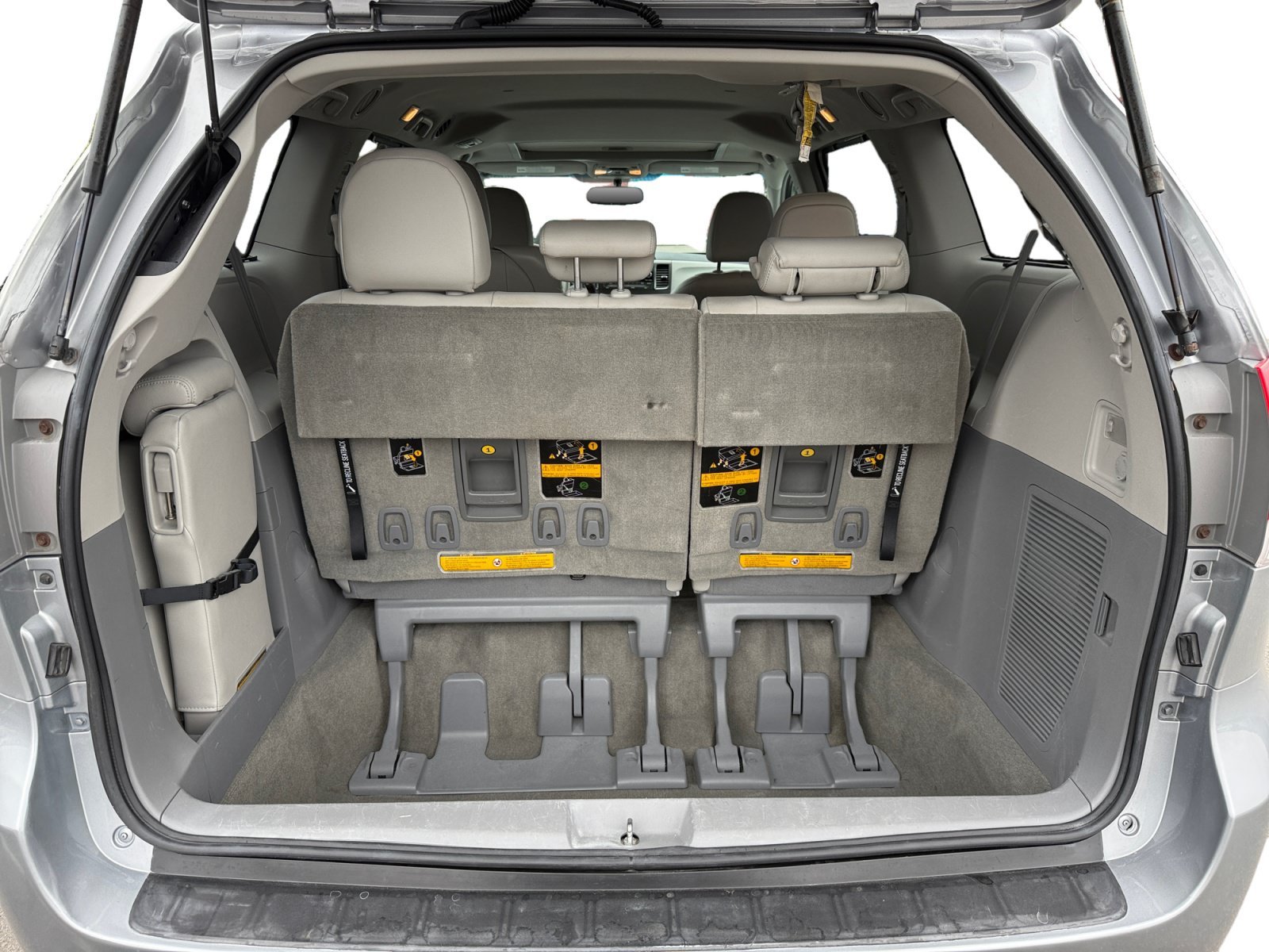 Used 2012 Silver Sky Metallic Toyota XLE image 17
