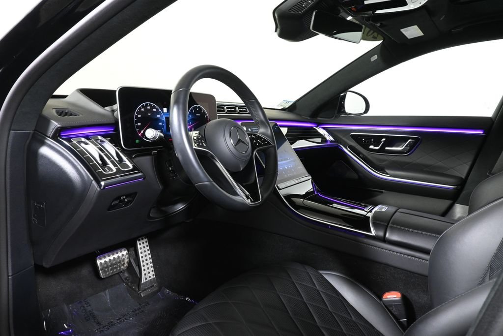 Certified Used 2025 Black Mercedes-Benz S 580 image 15