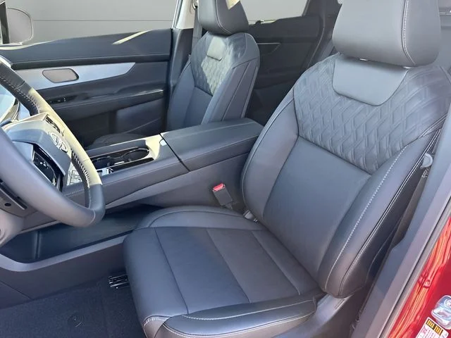 New 2026 Scarlet Ember Tintcoat Nissan Platinum image 21