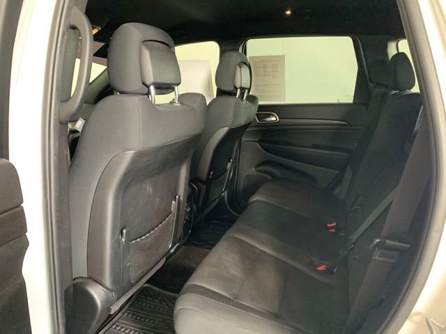 Used 2017 White Jeep Laredo image 6