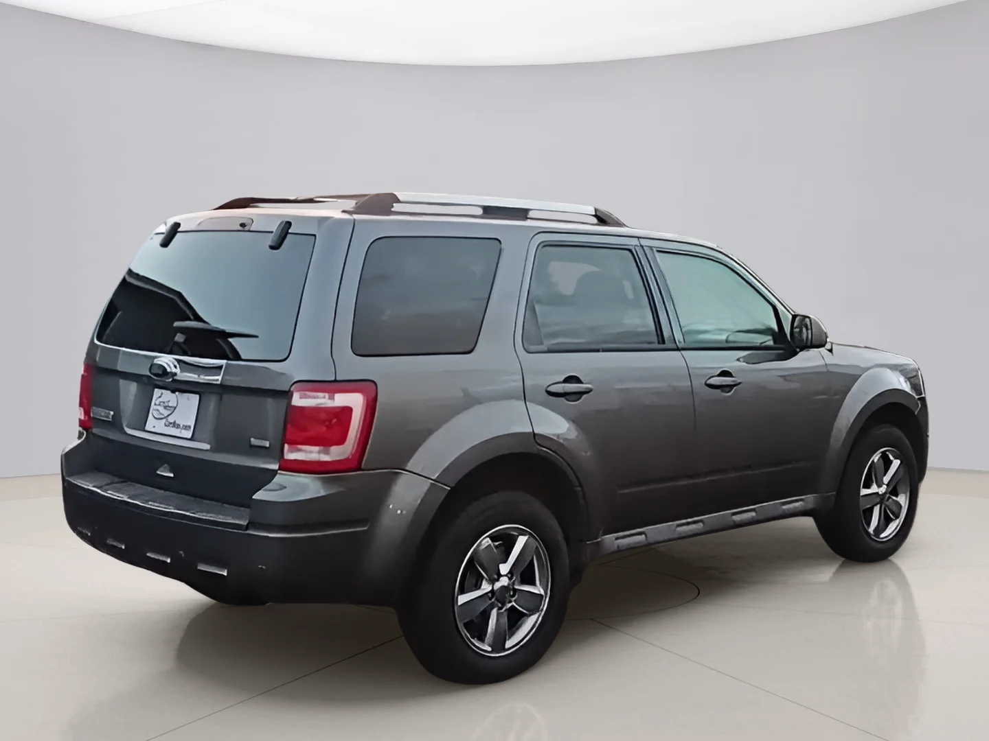 Used 2011 Gray Ford LIMITED image 6