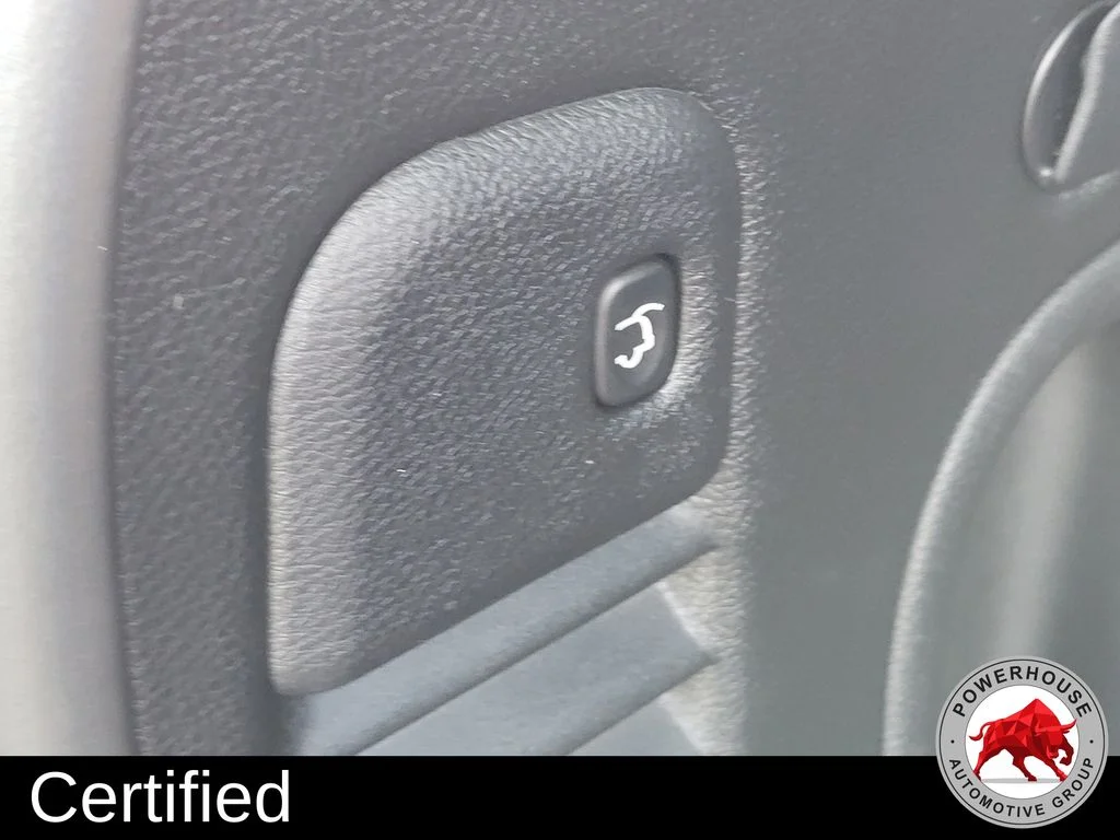 Used 2021 Gray Jeep Laredo X image 14