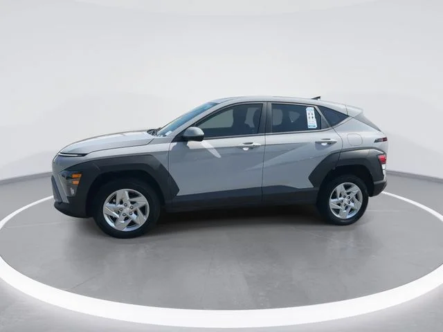 Used 2026 Gray Hyundai SE image 5
