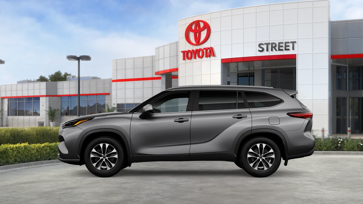 New 2026 Heavy Metal Toyota XLE image 16