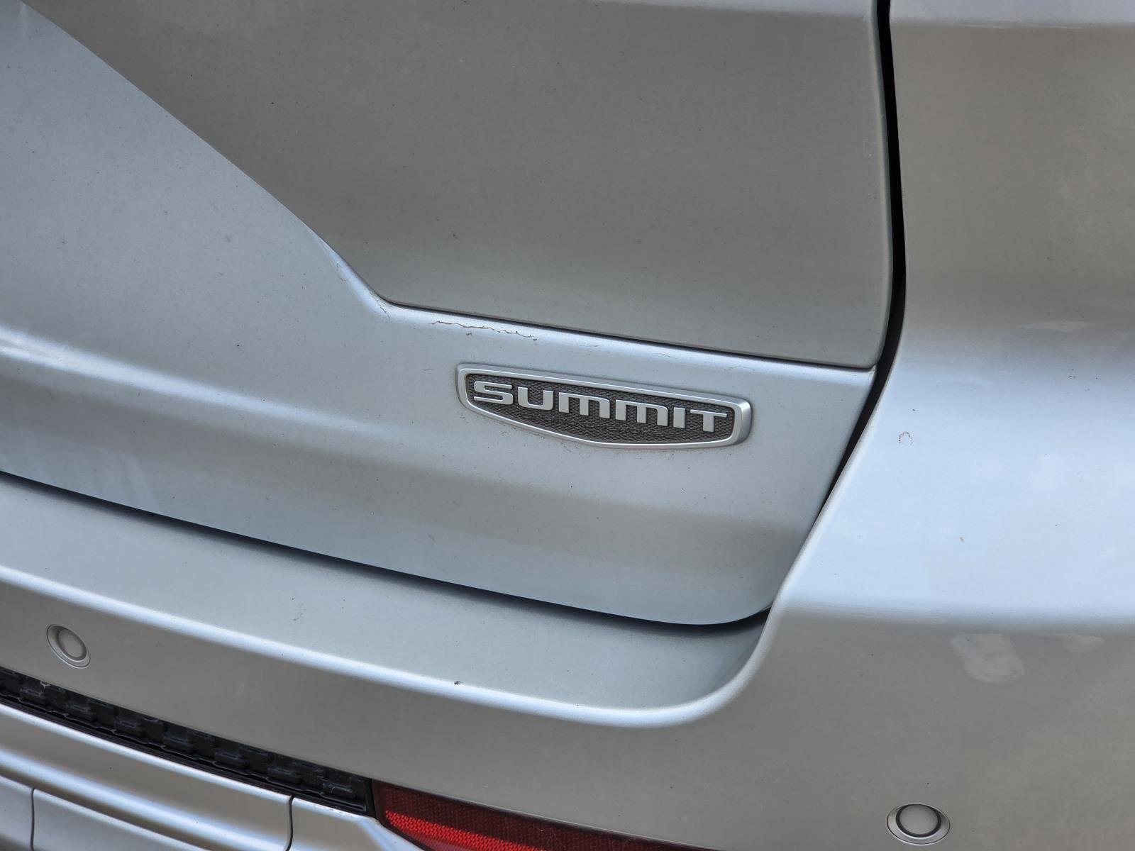 Used 2022 Silver Zynith Jeep Summit Reserve image 3