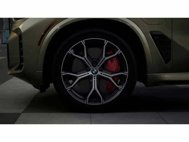 Used 2026 Manhattan Green Metallic BMW xDrive50e image 7