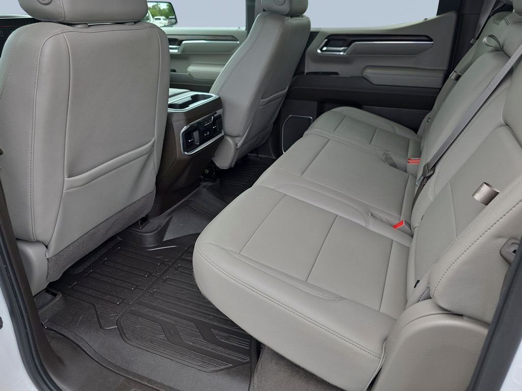 2023 GMC Sierra 1500 SLT - Photo 29
