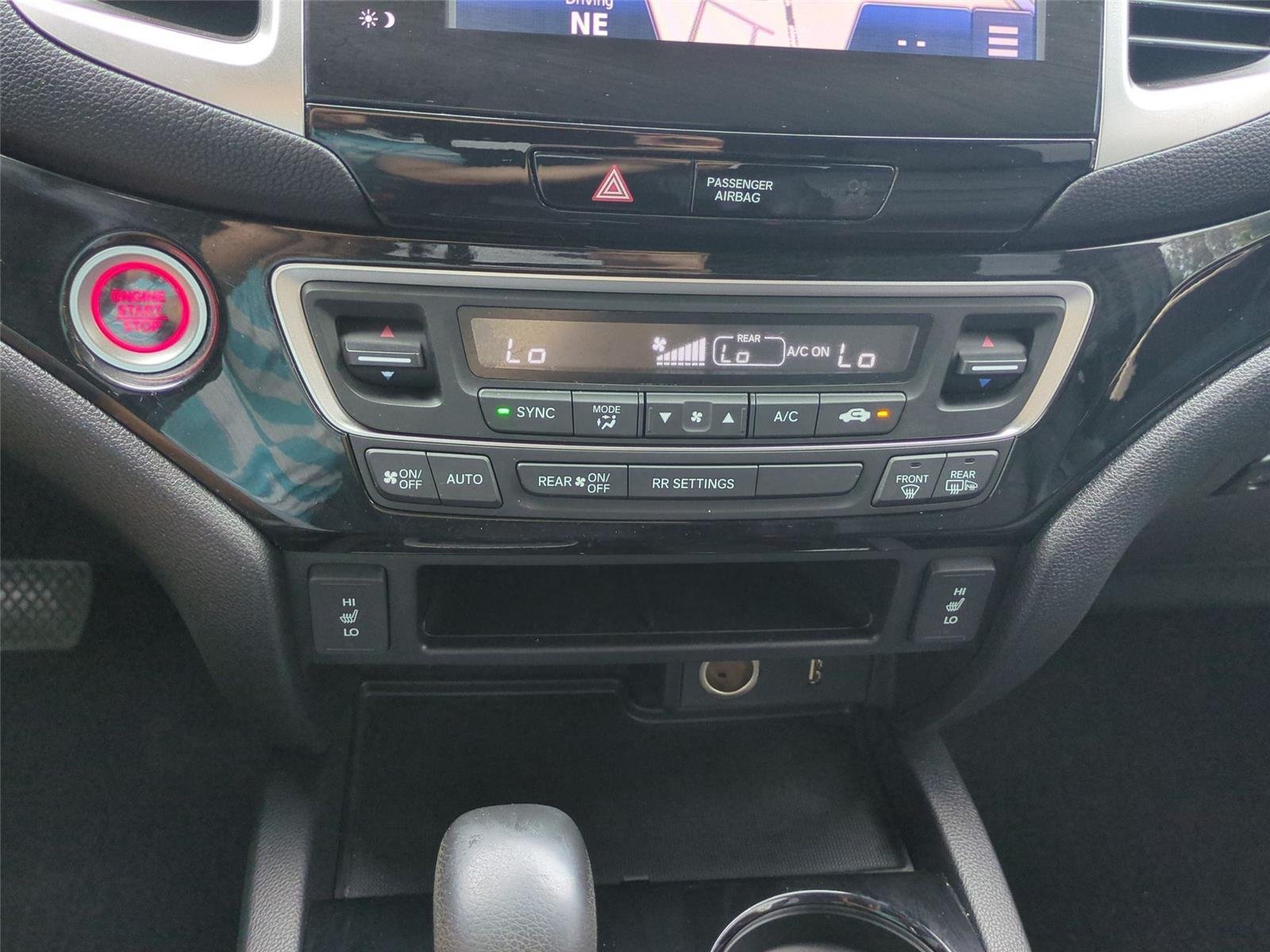 Used 2017 Crystal Black Pearl Honda Black Edition image 28