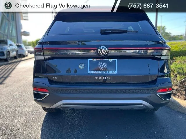 New 2026 Black Volkswagen 1.5T SE image 8