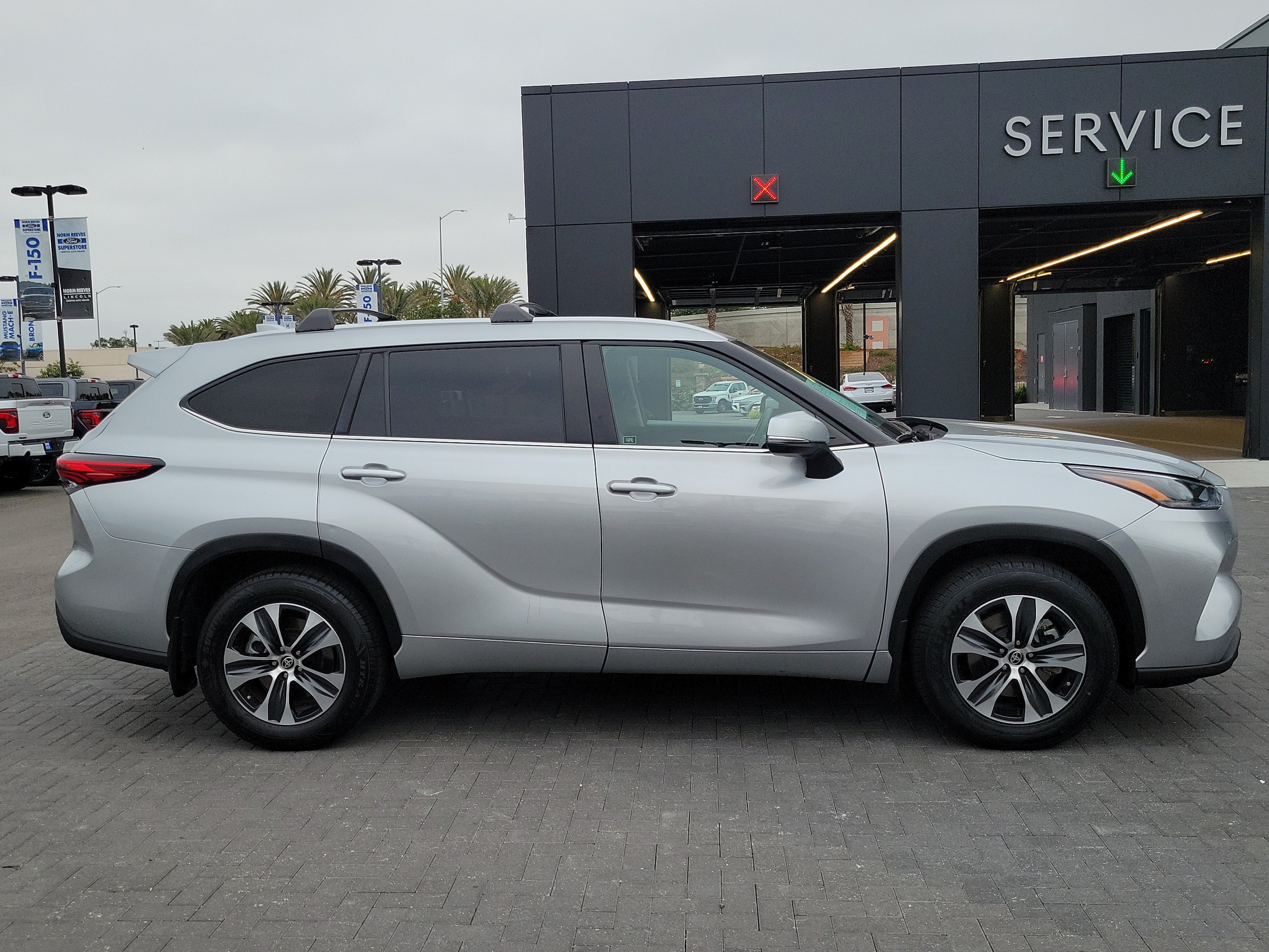 Used 2023 Celestial Silver Metallic Toyota XLE image 6