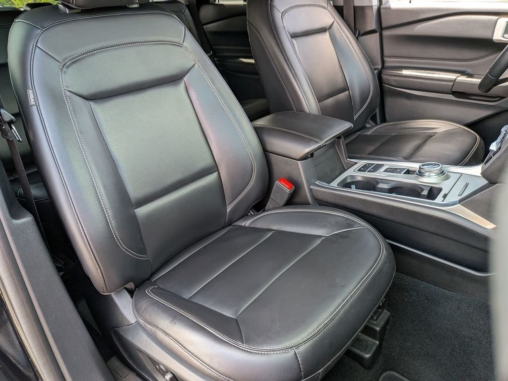 Used 2023 Black Ford XLT image 35