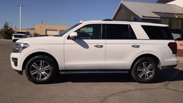 Used 2023 White Ford Limited image 6