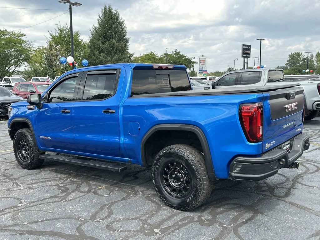 Certified Used 2023 DYNAMIC BLUE METALLIC GMC AT4X image 6