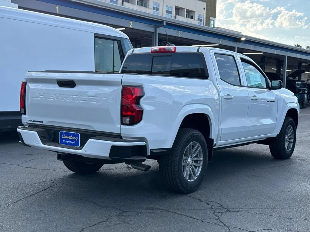 New 2026 Summit White Chevrolet LT image 9