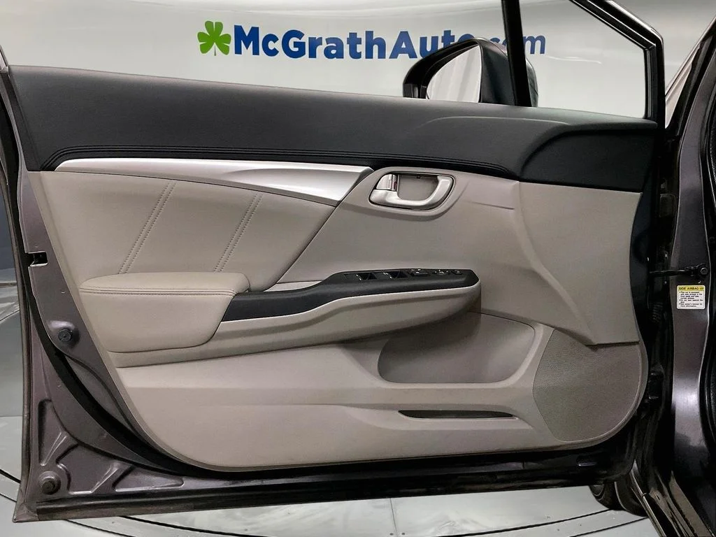 Used 2015 Gray Honda EX-L image 27