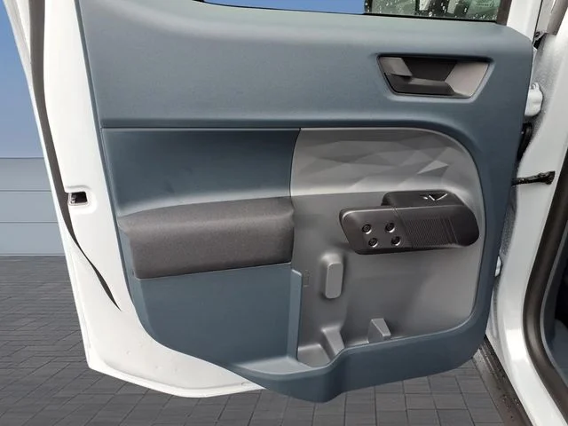 New 2026 Space White Metallic Ford XL image 12