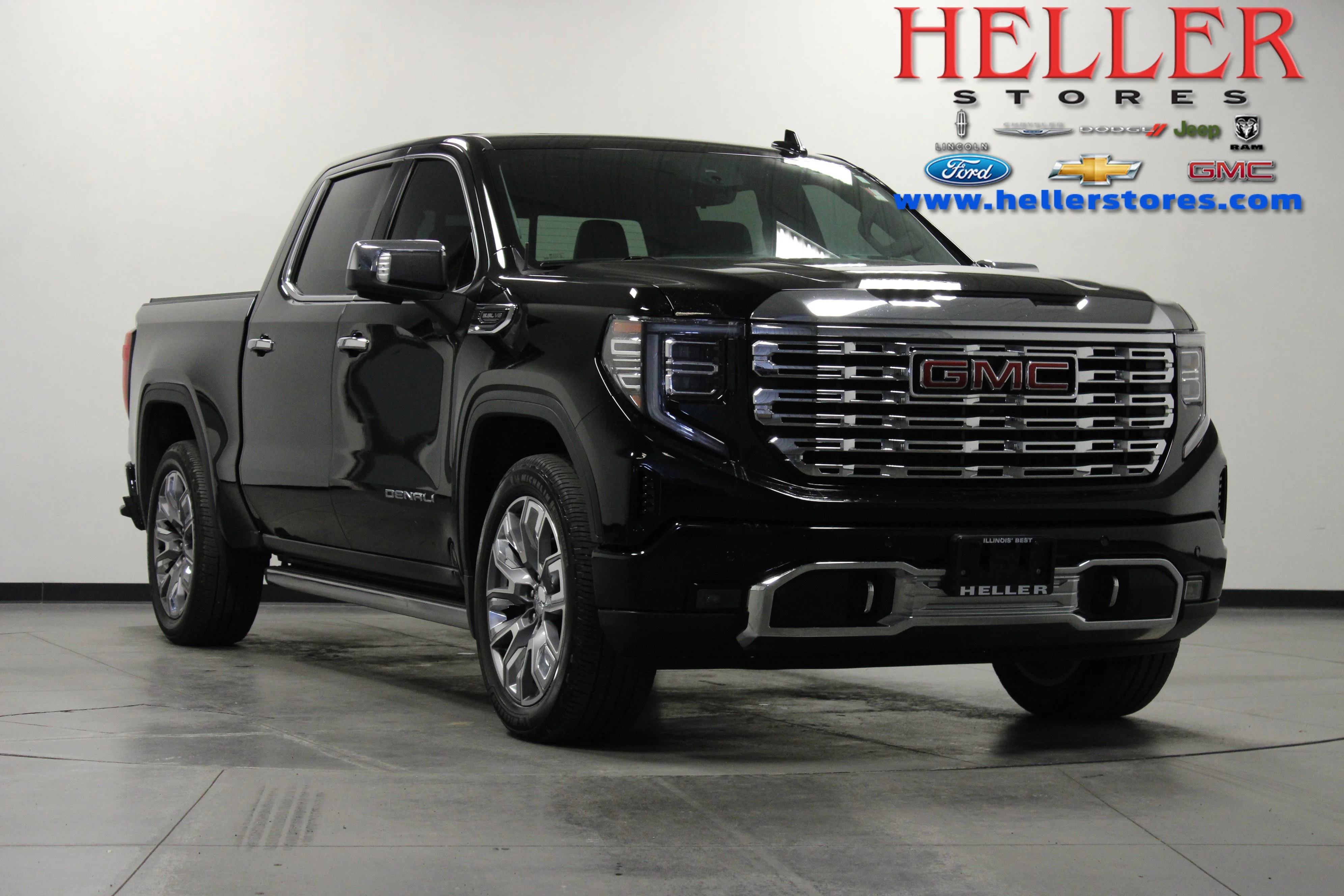 Used 2023 Onyx Black GMC Denali image 1