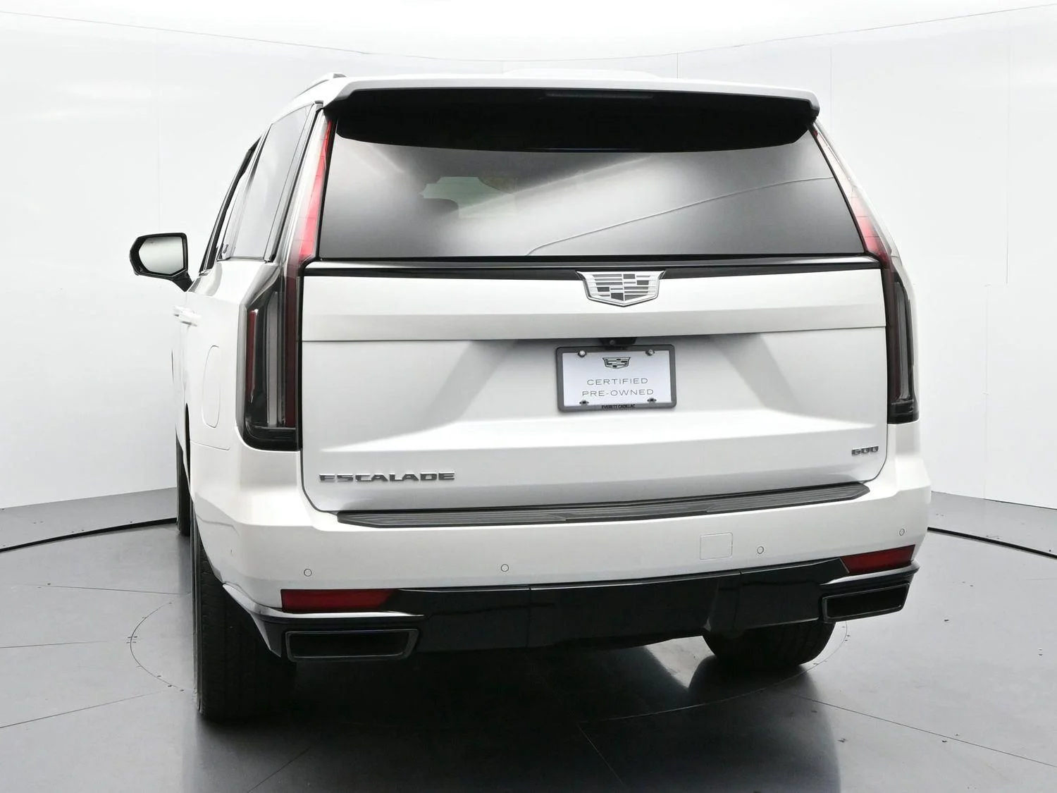 Used 2024 Crystal White Tricoat Cadillac Sport Platinum image 6