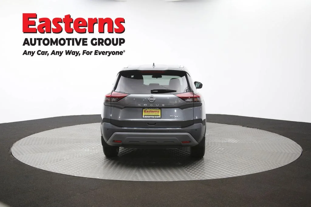 Used 2023 Gray Nissan SV image 37
