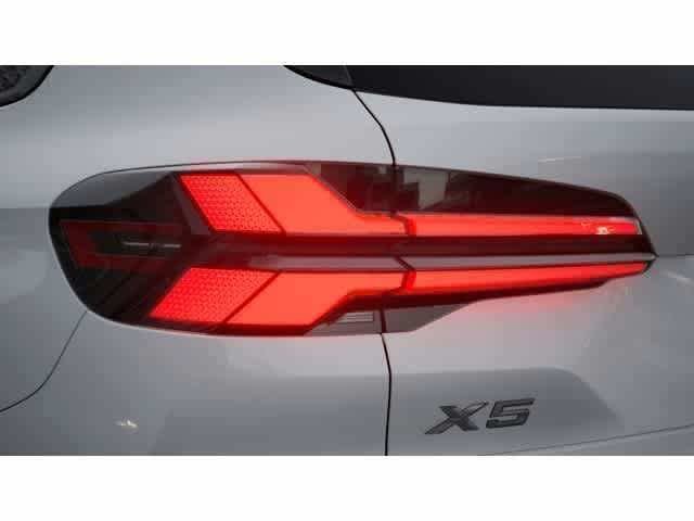 Used 2026 Alpine White BMW xDrive40i image 8
