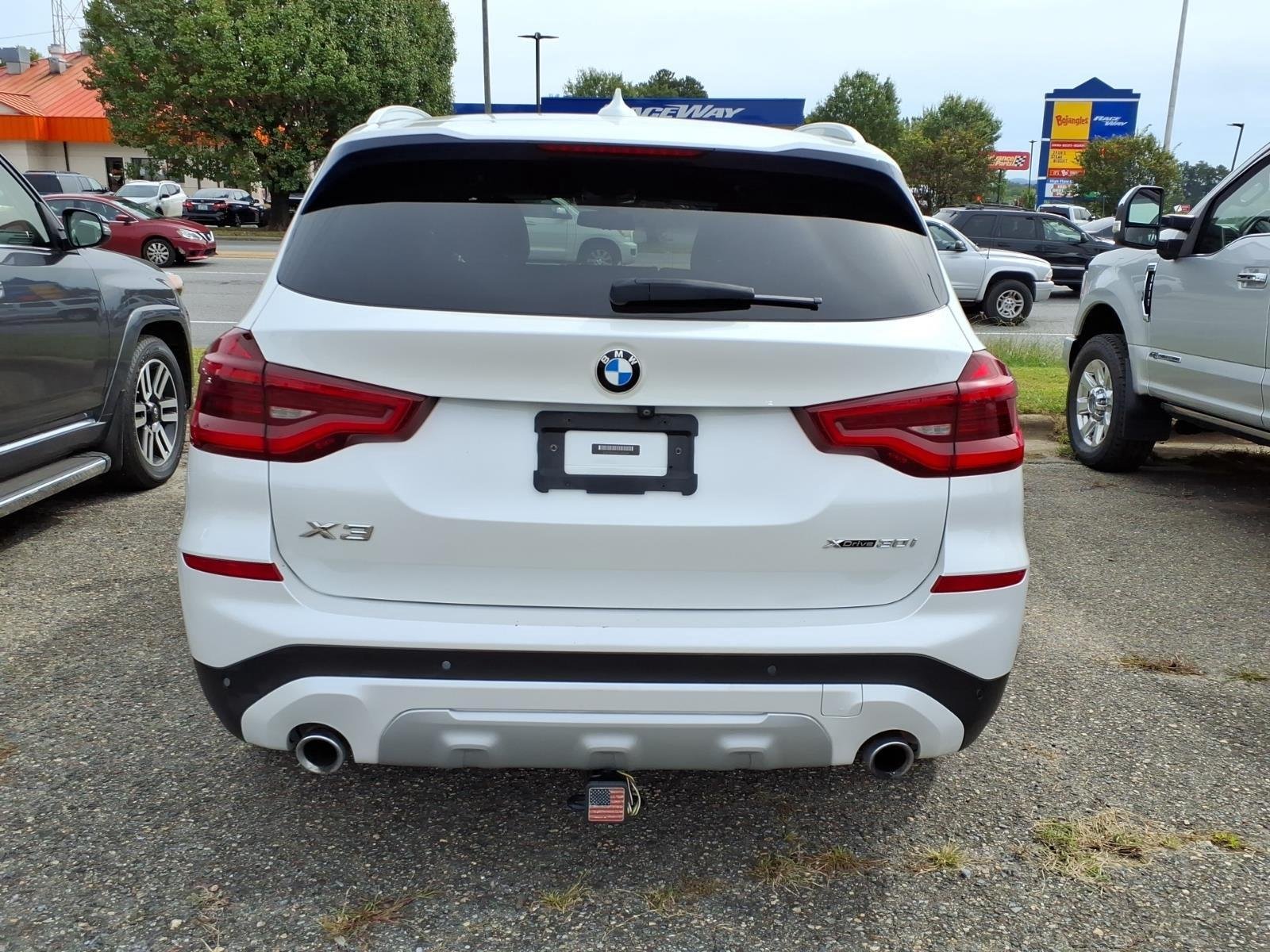 Used 2019  BMW xDrive30i image 5