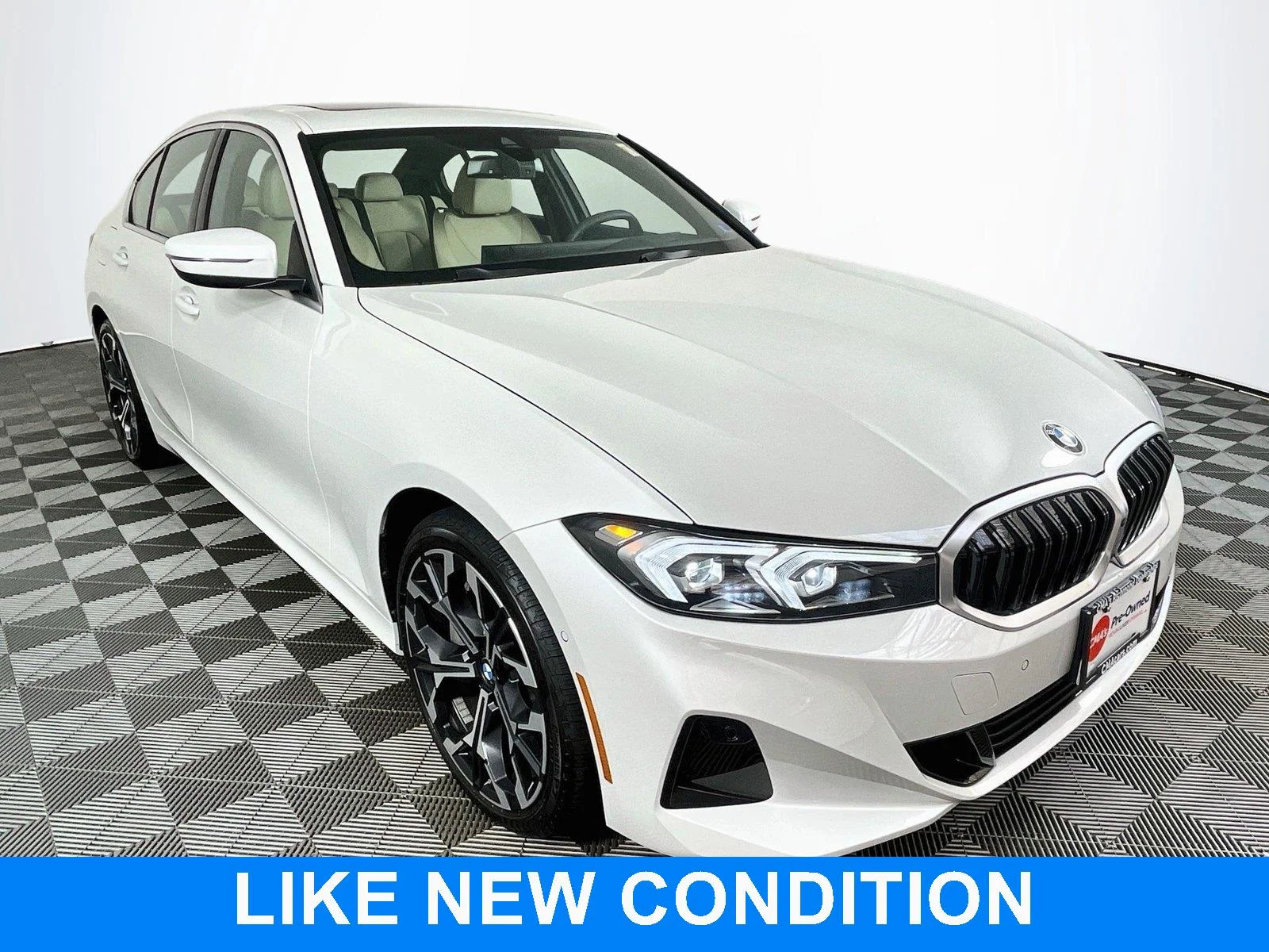 Used 2025 Mineral White Metallic BMW 330i xDrive image 1