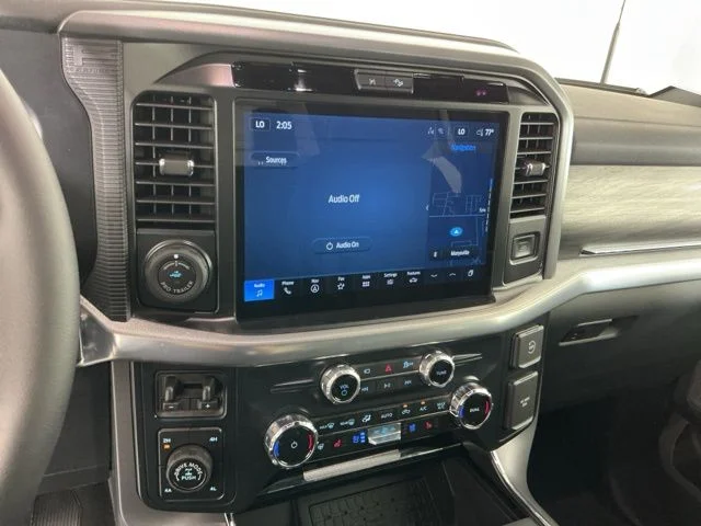 New 2025 Oxford White Ford Lariat image 21