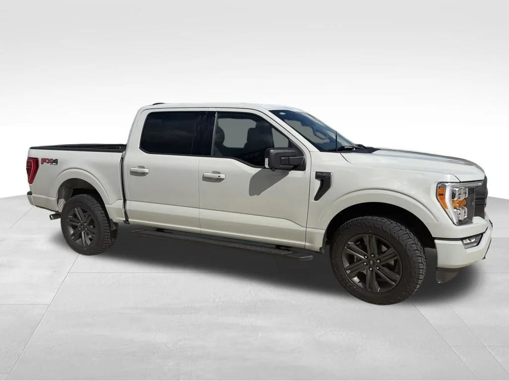 Used 2023 Avalanche Ford XLT image 19