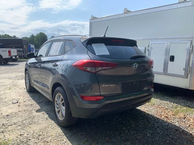 Used 2017 Coliseum Grey Hyundai SE image 5