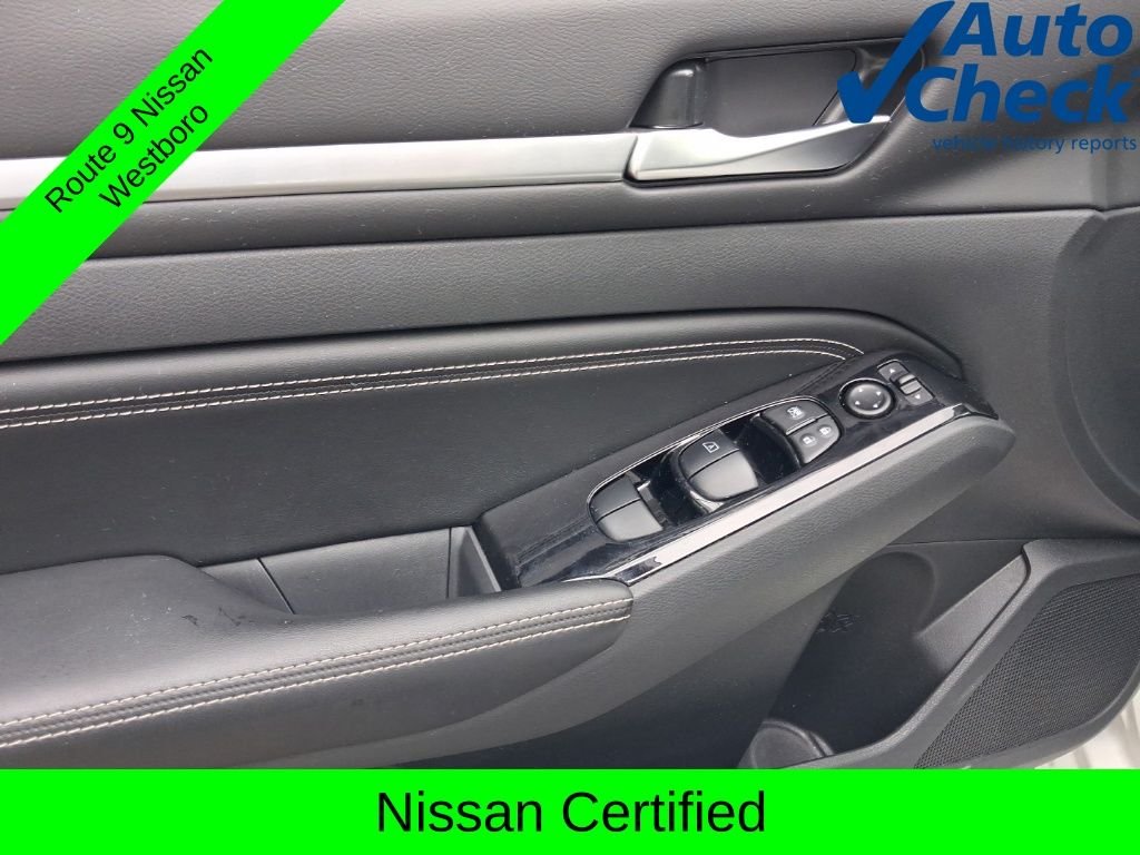 Used 2023 White Nissan 2.5 SV image 18