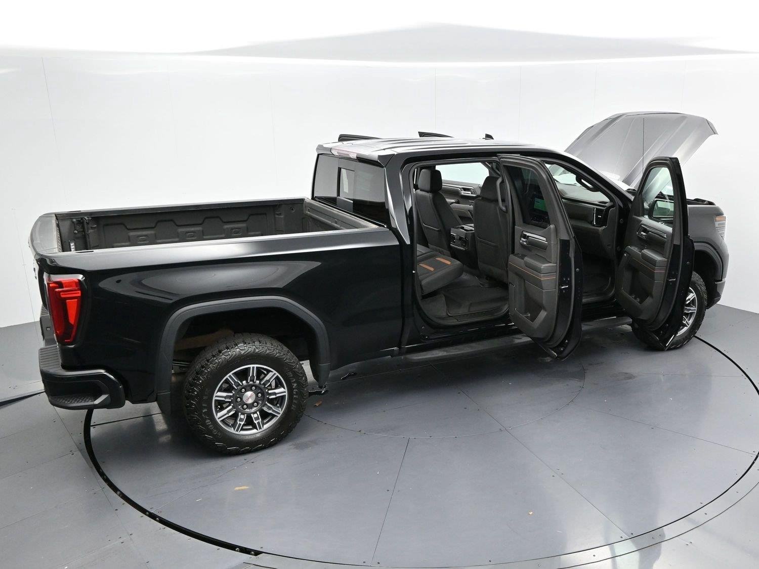 Used 2024 Onyx Black GMC AT4 image 45