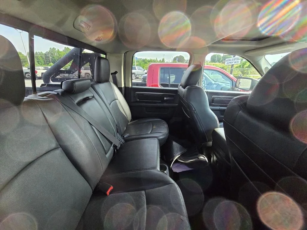 Used 2017 White Ram Sport image 11