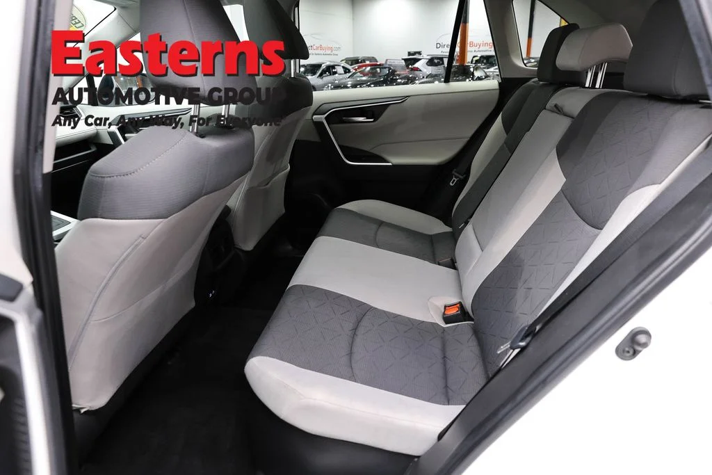 Used 2024 White Toyota XLE image 22