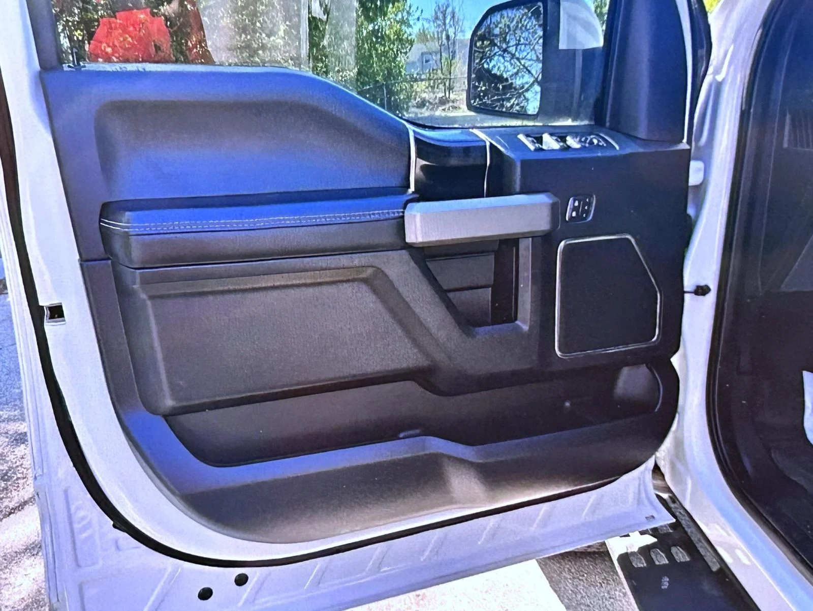 Used 2020 White Ford Raptor image 9