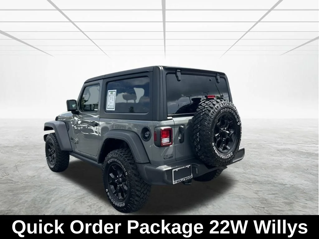 Used 2023 Gray Jeep Sport image 7